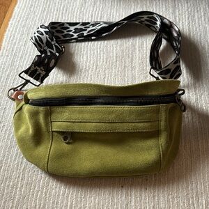 Parker Thatch Cross Your Heart Sling